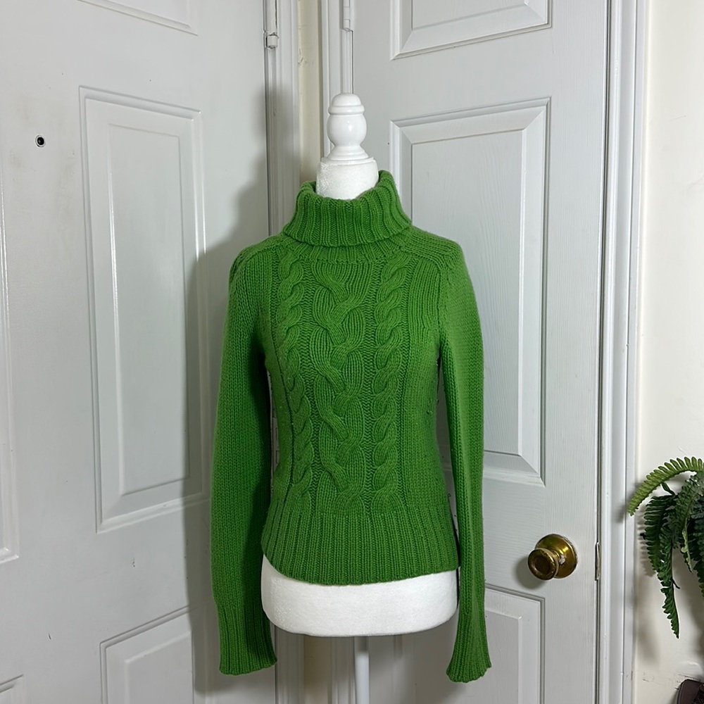 Green Express sweater